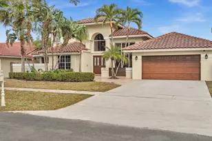 9669 Carousel Cir N, Boca Raton, FL 33434 - Photo 1