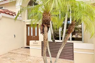 9669 Carousel Cir N, Boca Raton, FL 33434 - Photo 1