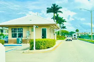 164 Kent, West Palm Beach, FL 33417 - Photo 3