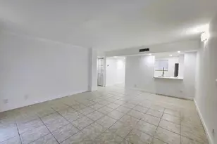 5220 Las Verdes Cir, Delray Beach, FL 33484 - Photo 5