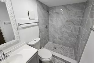 5220 Las Verdes Cir, Delray Beach, FL 33484 - Photo 9