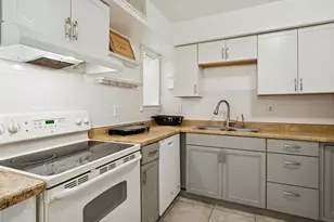 9930 Pineapple Tree Dr, Boynton Beach, FL 33436 - Photo 3