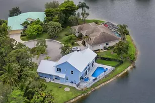 9029 SE Breeze Wy, Hobe Sound, FL 33455 - Photo 45