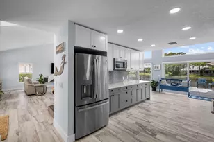 9029 SE Breeze Wy, Hobe Sound, FL 33455 - Photo 9