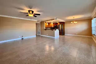110 Greenbrier B, West Palm Beach, FL 33417 - Photo 3