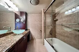 110 Greenbrier B, West Palm Beach, FL 33417 - Photo 9