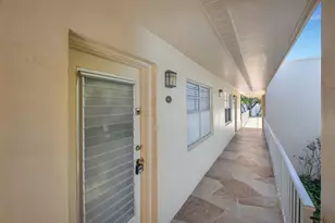 909 S Flanders S, Delray Beach, FL 33484 - Photo 25