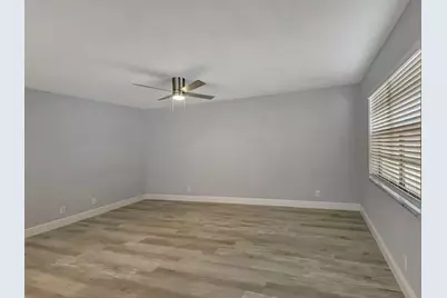 909 S Flanders S, Delray Beach, FL 33484 - Photo 3