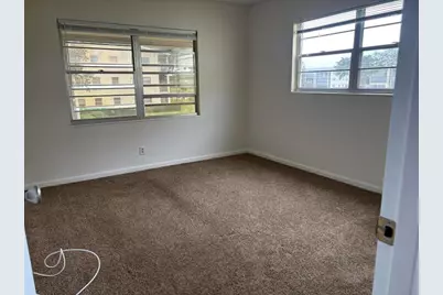 186 Dorset E, Boca Raton, FL 33434 - Photo 13