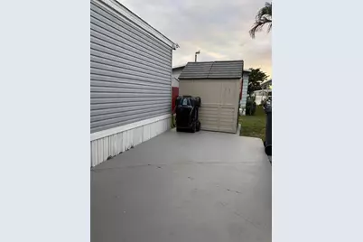 206 Plantation Blvd, Lake Worth, FL 33467 - Photo 19