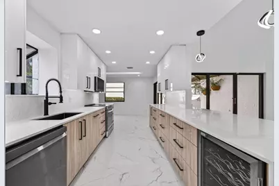 6 Clubhouse Lane, Boynton Beach, FL 33436 - Photo 27