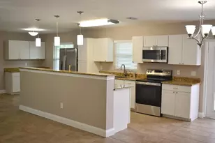 826 Palama Way, Lantana, FL 33462 - Photo 7