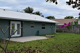 826 Palama Way, Lantana, FL 33462 - Photo 5