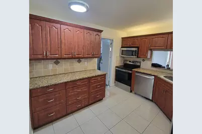 23 Via De Casas Sur #103, Boynton Beach, FL 33426 - Photo 3