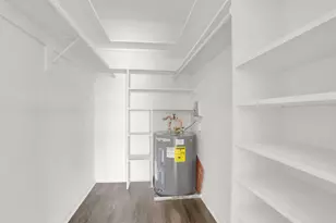 299 SW 7th St, Boca Raton, FL 33432 - Photo 17