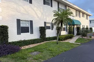 298 SW 6th St, Boca Raton, FL 33432 - Photo 3