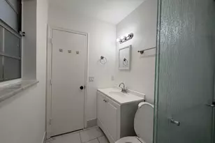 298 SW 6th St, Boca Raton, FL 33432 - Photo 21