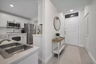 5611 Coral Lake Dr, Margate, FL 33063 - Photo 5