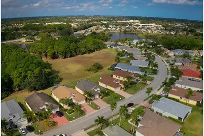 270 SW Lake Forest Way, Port Saint Lucie, FL 34986 - Photo 27