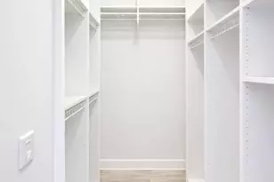 2216 N Cypress Bend Dr, Pompano Beach, FL 33069 - Photo 9