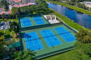 2216 N Cypress Bend Dr, Pompano Beach, FL 33069 - Photo 11