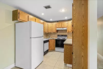 826 Sky Pine Way #D1, Greenacres, FL 33415 - Photo 11