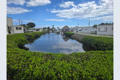 9 N Loafing Street, Hypoluxo, FL 33462 - Photo 5