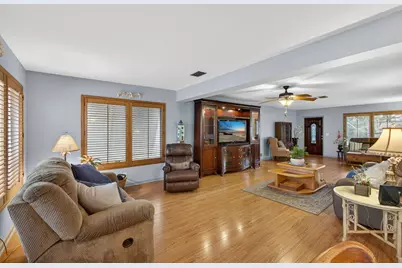 1610 Crest Drive, Lake Worth, FL 33461 - Photo 11