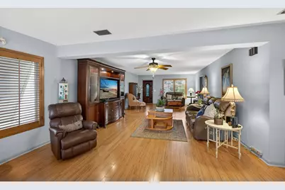 1610 Crest Drive, Lake Worth, FL 33461 - Photo 5