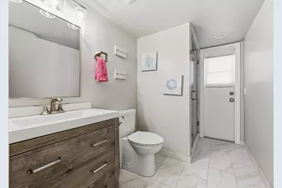 5284 Eagle Lake Drive, Palm Beach Gardens, FL 33418 - Photo 21