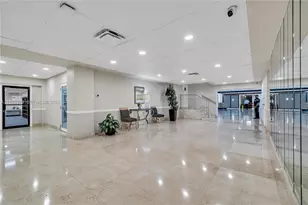 5005 Collins Ave, Miami Beach, FL 33140 - Photo 1