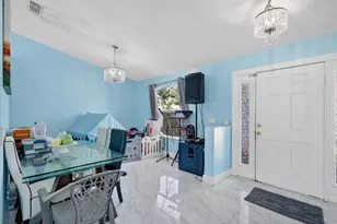 1121 SW Ivanhoe St, Port Saint Lucie, FL 34983 - Photo 5