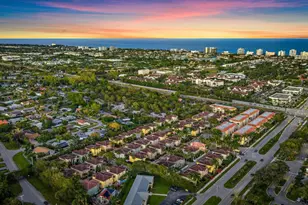 107 Via Poinciana Ln, Boca Raton, FL 33487 - Photo 29