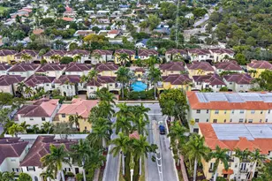 107 Via Poinciana Ln, Boca Raton, FL 33487 - Photo 37