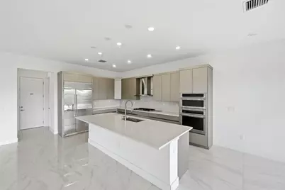 10146 Royal Ascot Avenue, Lake Worth, FL 33449 - Photo 9