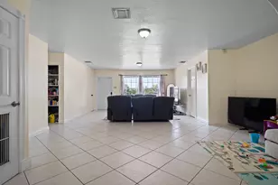 5772 N Haverhill Road N, West Palm Beach, FL 33407 - Photo 7