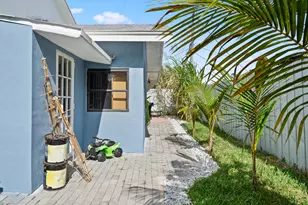 5772 N Haverhill Road N, West Palm Beach, FL 33407 - Photo 29