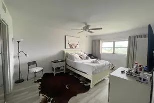 1020 Country Club Dr, Margate, FL 33063 - Photo 23