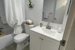 1020 Country Club Dr, Margate, FL 33063 - Photo 29