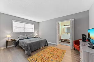 198 Lake Frances Dr, West Palm Beach, FL 33411 - Photo 9