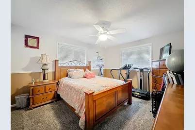 189 NE Caprona Avenue, Port Saint Lucie, FL 34983 - Photo 23