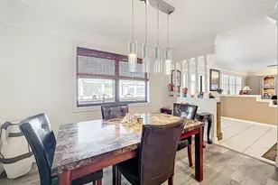 189 NE Caprona Ave, Port Saint Lucie, FL 34983 - Photo 5