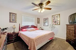 189 NE Caprona Ave, Port Saint Lucie, FL 34983 - Photo 23