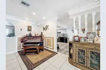 189 NE Caprona Avenue, Port Saint Lucie, FL 34983 - Photo 11