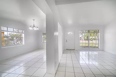 5652 S Rue Road, West Palm Beach, FL 33415 - Photo 11