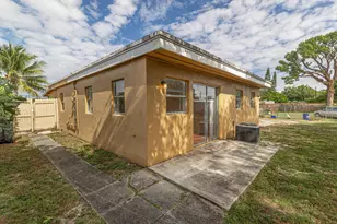 5652 S Rue Rd, West Palm Beach, FL 33415 - Photo 7