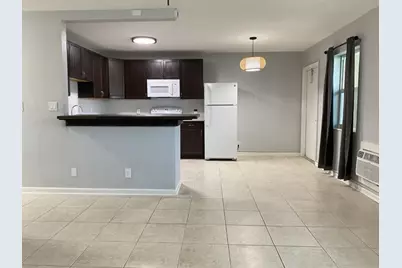 810 Lake Shore Drive #17, Lake Park, FL 33403 - Photo 3