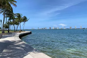 810 Lake Shore Dr, Lake Park, FL 33403 - Photo 11