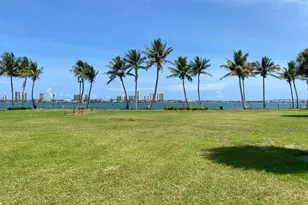 810 Lake Shore Dr, Lake Park, FL 33403 - Photo 13