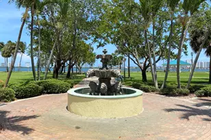 810 Lake Shore Dr, Lake Park, FL 33403 - Photo 19